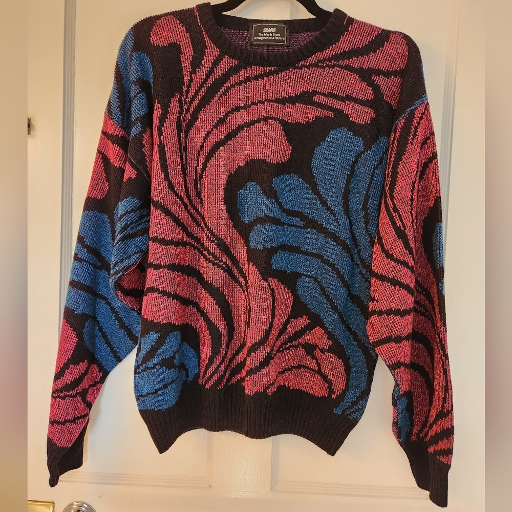 💙Vintage Blue and Pink Swirl Sweater💖